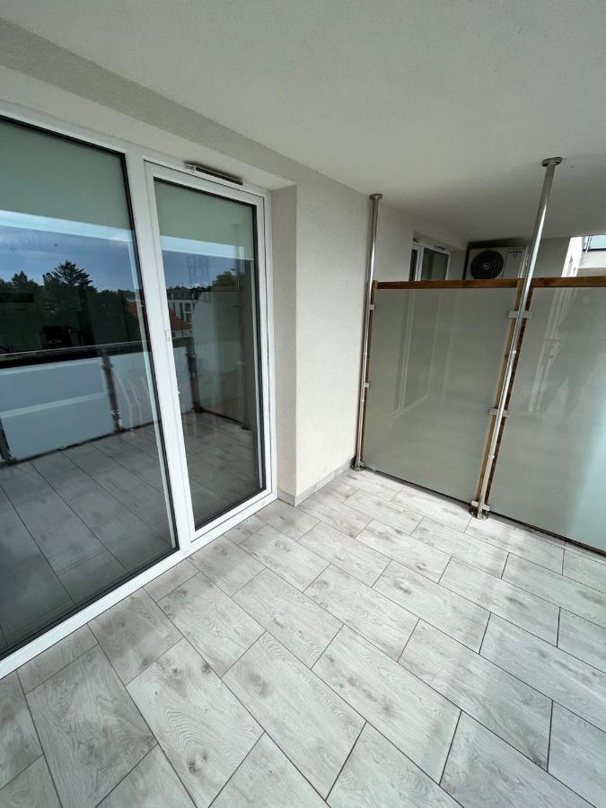 Sdh 1 Radzymin Comfortable Apartment Near Warsaw 外观 照片