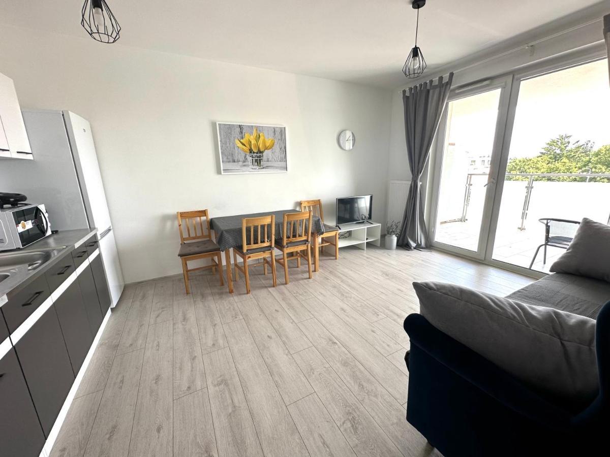 Sdh 1 Radzymin Comfortable Apartment Near Warsaw 外观 照片