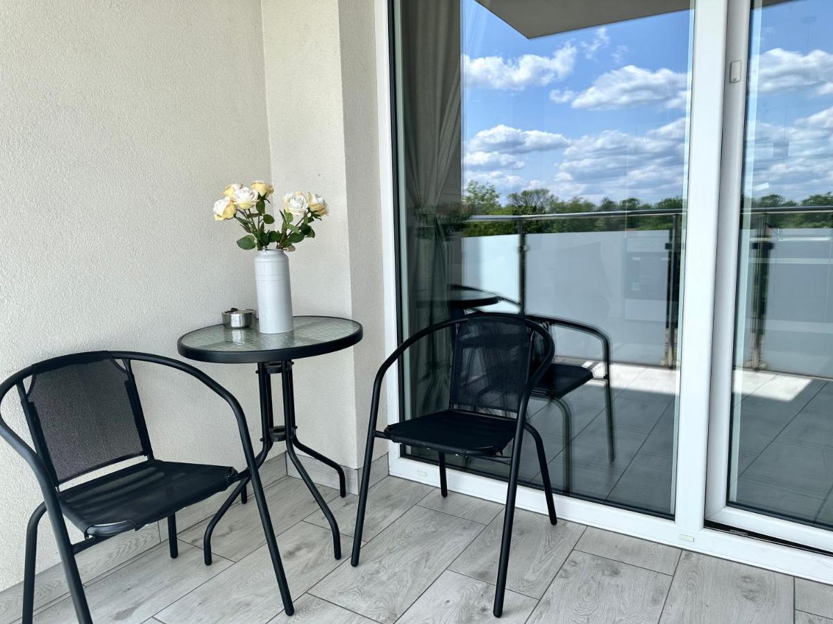 Sdh 1 Radzymin Comfortable Apartment Near Warsaw 外观 照片